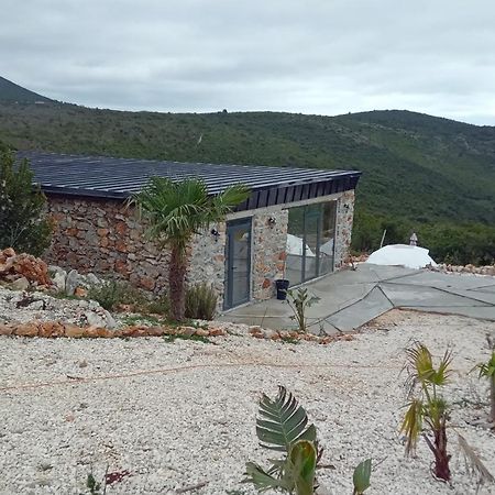 티바트 Glamping Peninsula Lustica Rose 빌라 외부 사진