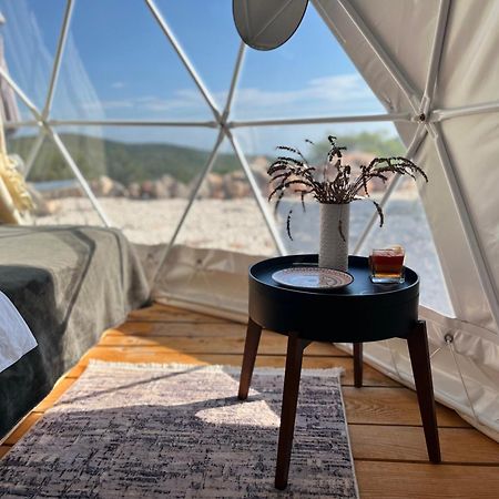 티바트 Glamping Peninsula Lustica Rose 빌라 외부 사진
