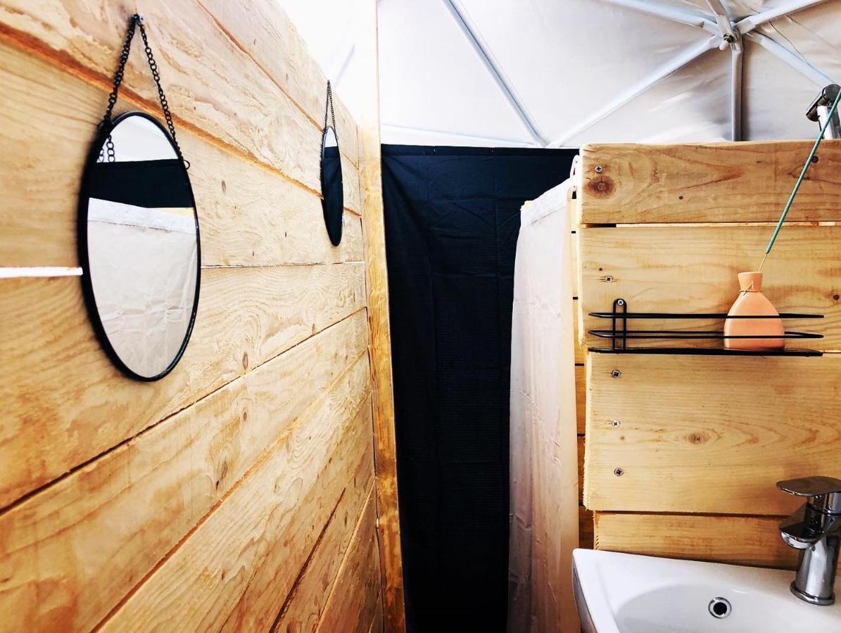 티바트 Glamping Peninsula Lustica Rose 빌라 외부 사진