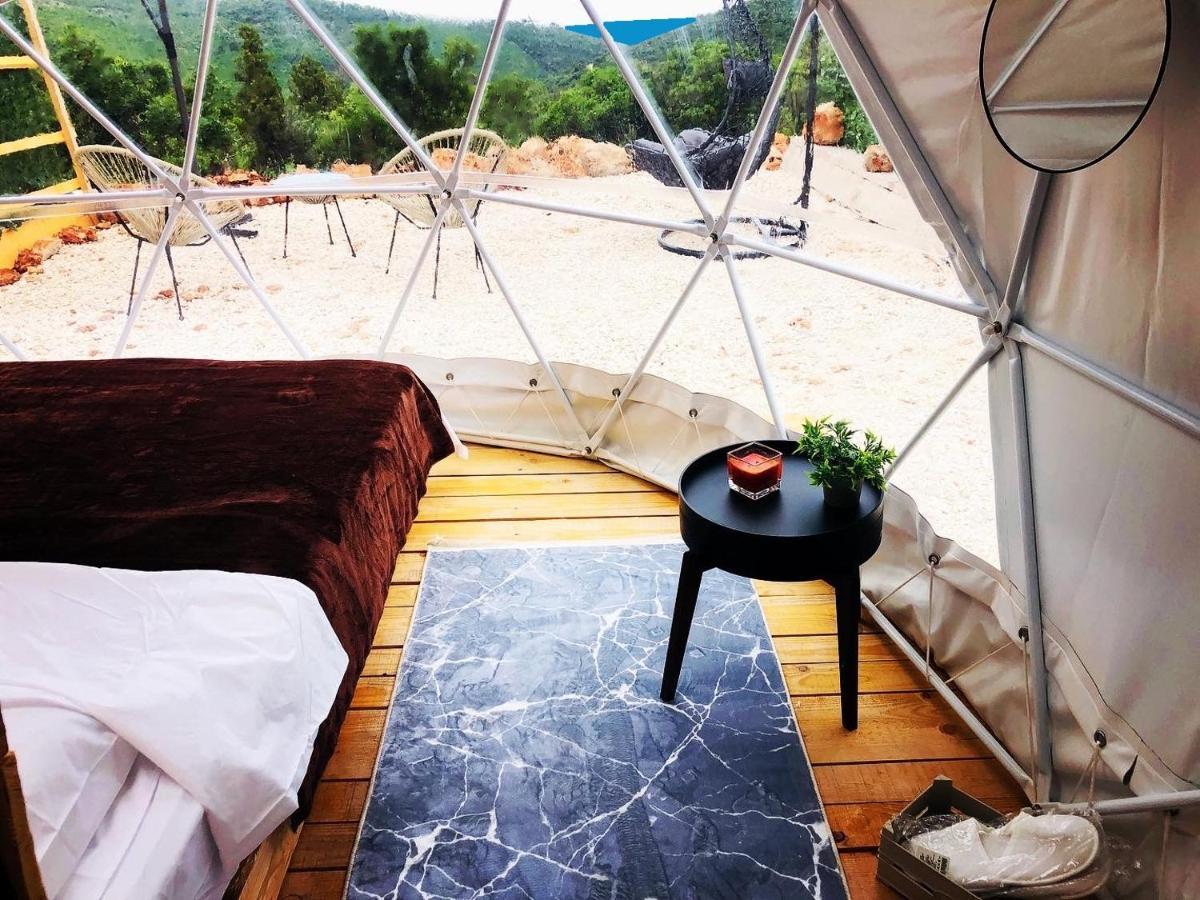 티바트 Glamping Peninsula Lustica Rose 빌라 외부 사진