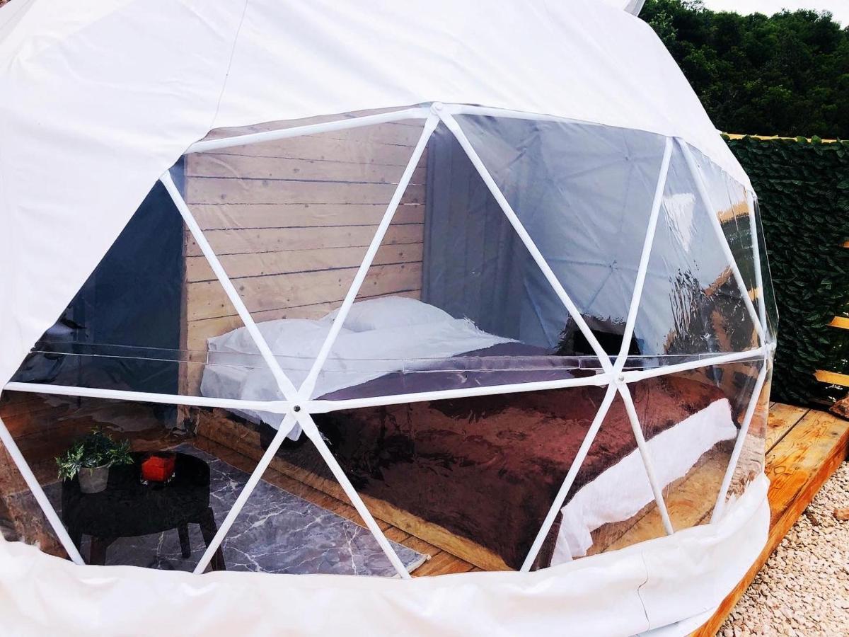 티바트 Glamping Peninsula Lustica Rose 빌라 외부 사진