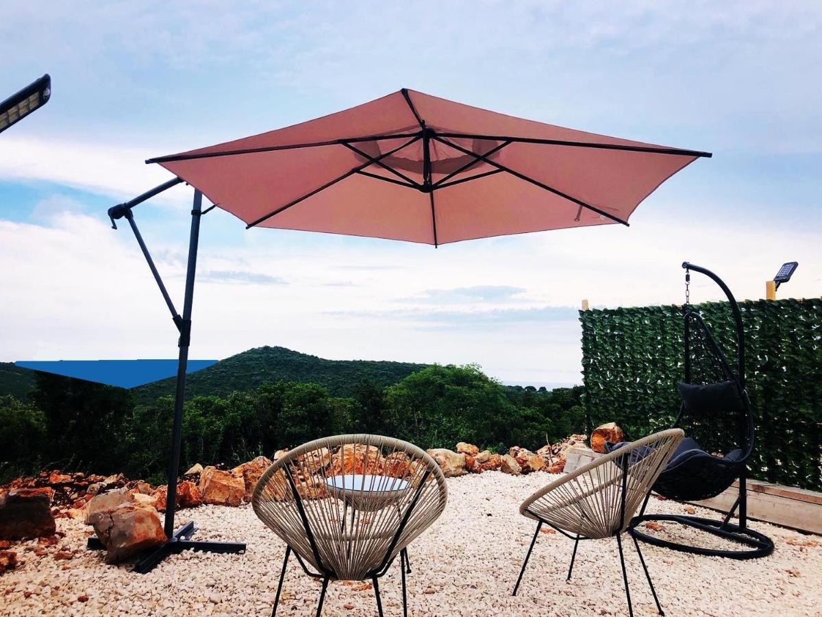 티바트 Glamping Peninsula Lustica Rose 빌라 외부 사진
