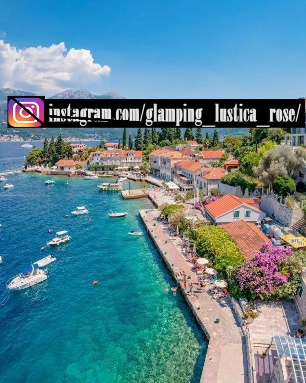 티바트 Glamping Peninsula Lustica Rose 빌라 외부 사진