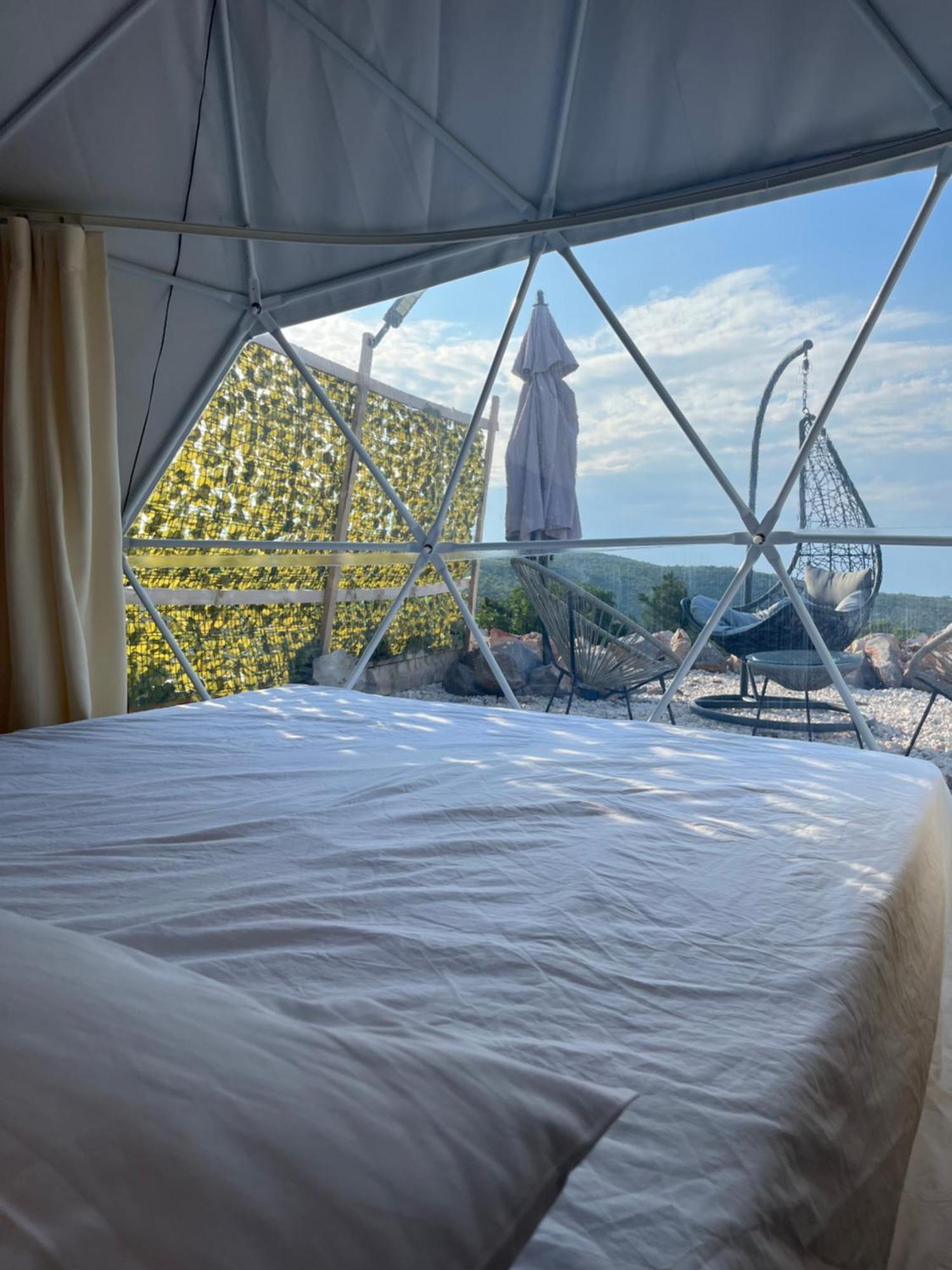 티바트 Glamping Peninsula Lustica Rose 빌라 외부 사진