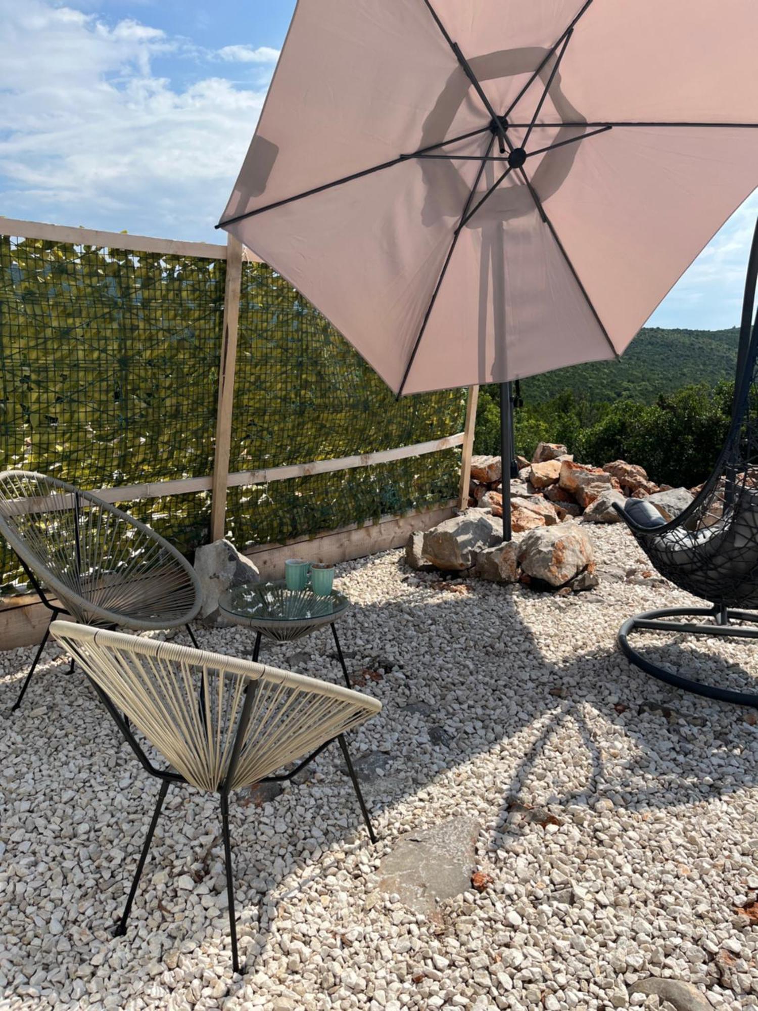 티바트 Glamping Peninsula Lustica Rose 빌라 외부 사진